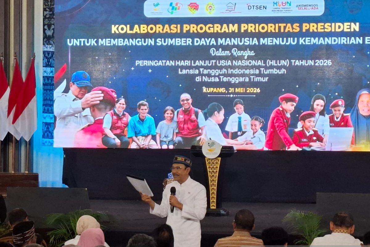 Social Affairs Minister praises SRMP students' performances in Kupang