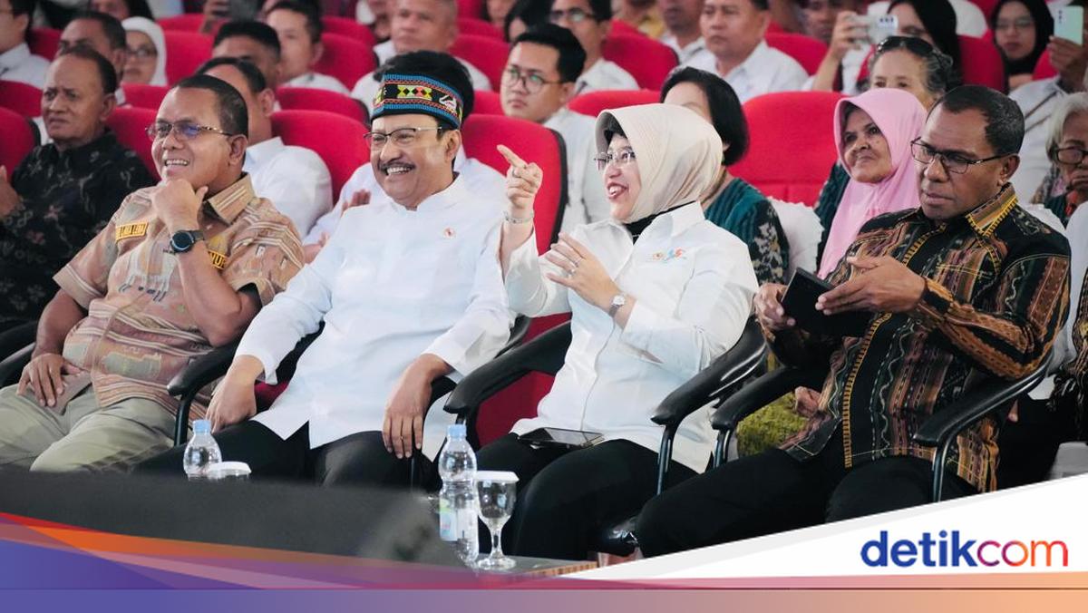 Social Affairs Minister Gus Ipul Urges NTT Regional Leaders to Build People's Schools