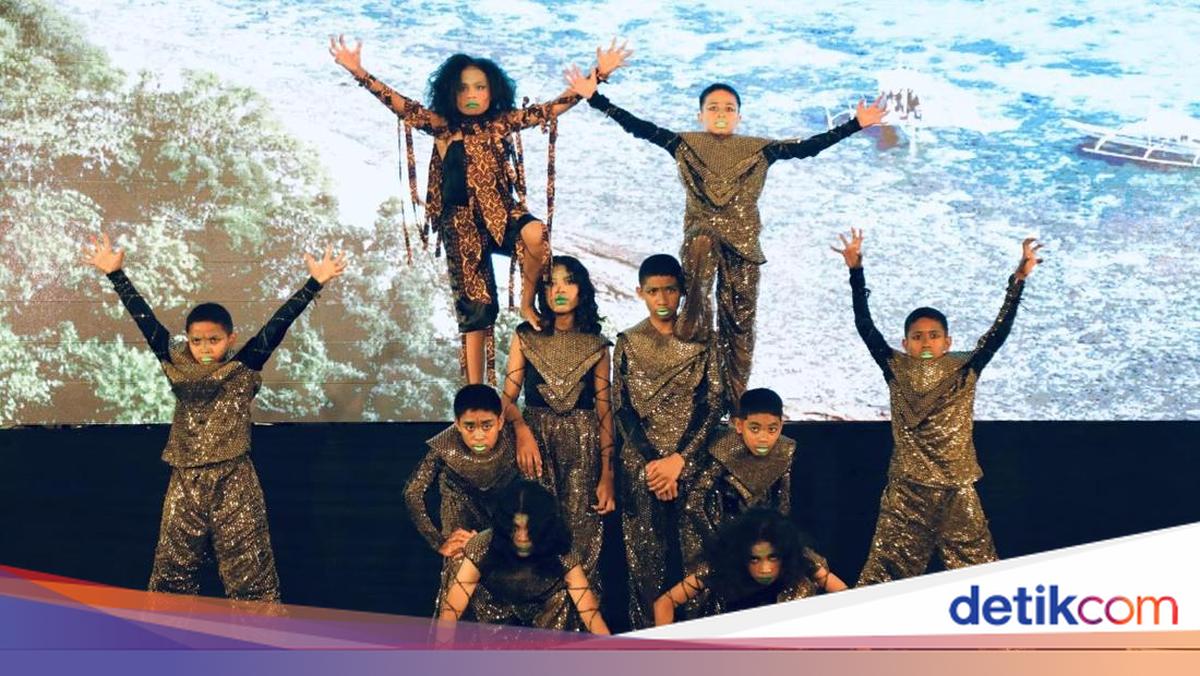 Captivating Komodo Dance by Kupang People's School Students