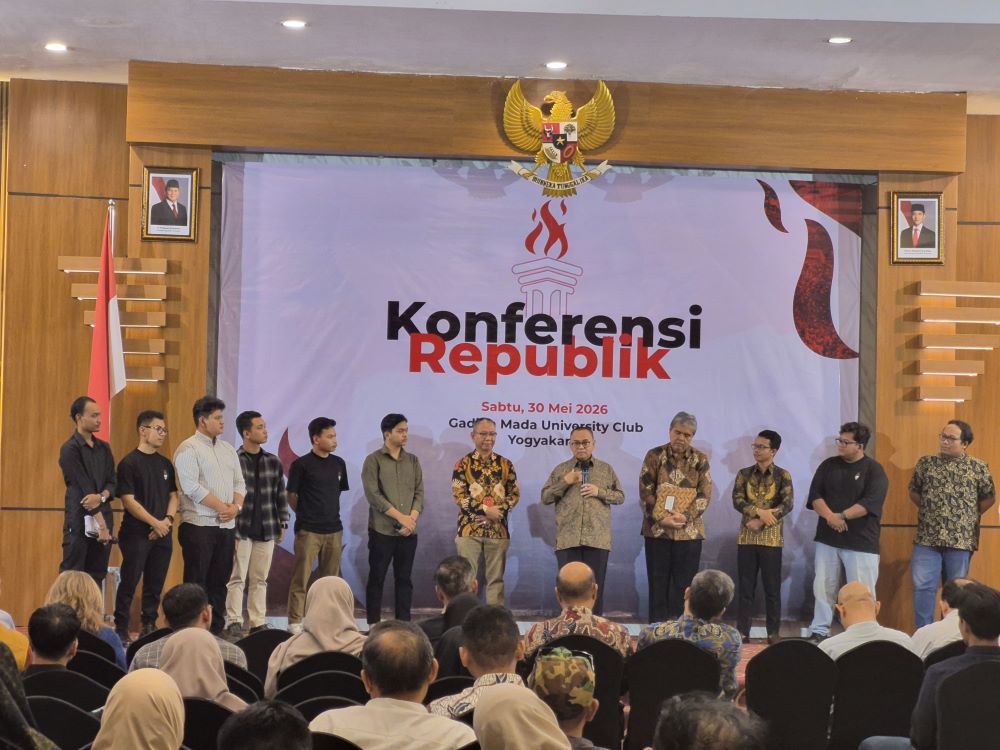 Academics and National Figures Urge Reinforcement of Civil Society's Role