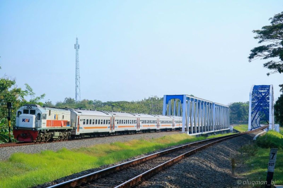 Enjoying a Safe Long Holiday: KAI Urges Public to Stay Clear of Railway Tracks