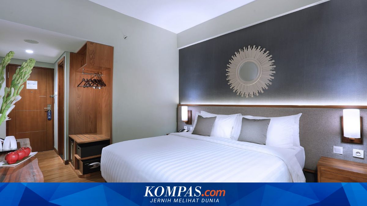 Hotels Cut Rates by 30% to Boost Revenue from School Holidays