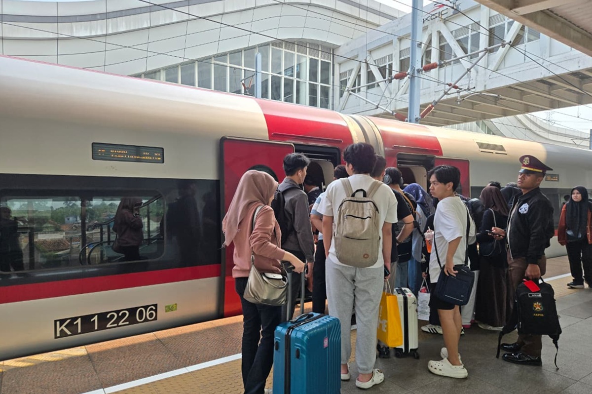 Long Weekend Return Rush: Thousands of Whoosh Tickets to Jakarta Sell Out, KCIC Issues Advisory