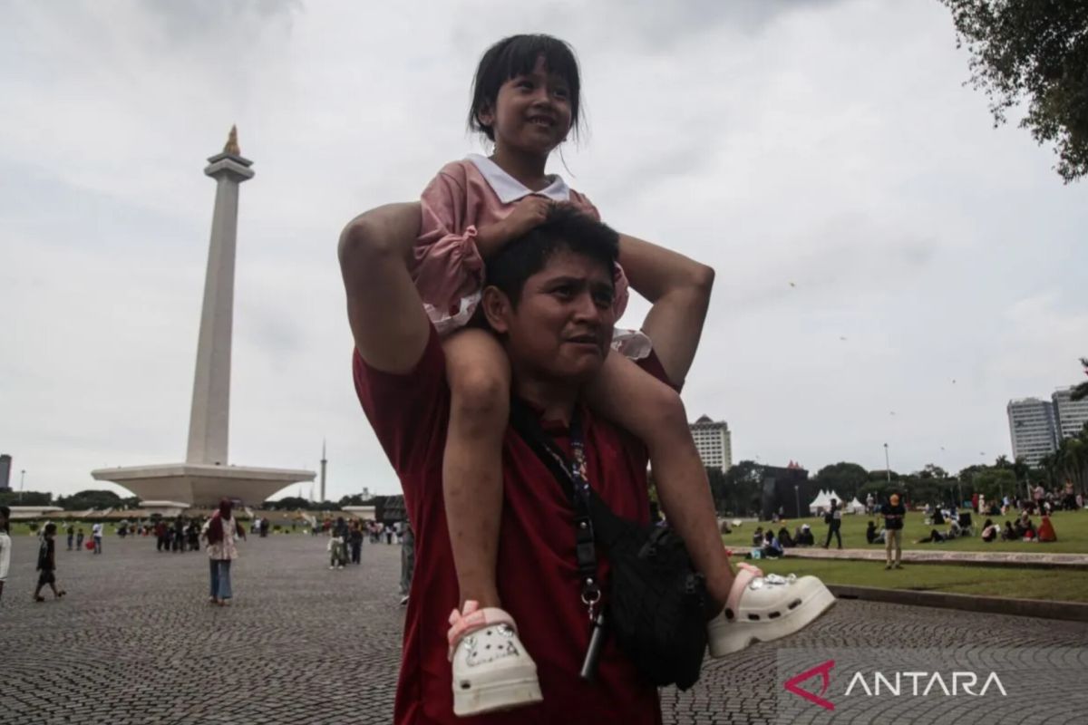 Jakarta Provincial Government Coordinates with Cultural Experts to Clean Monas Monument