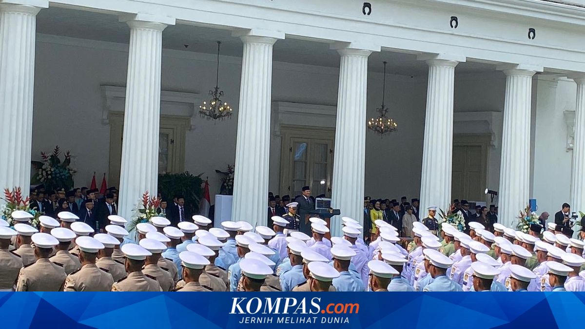 Accompanied by Gibran, Prabowo Leads Pancasila Day Ceremony at Foreign Ministry