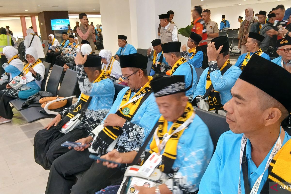 Families urged not to collect Hajj pilgrims at Soekarno-Hatta Airport