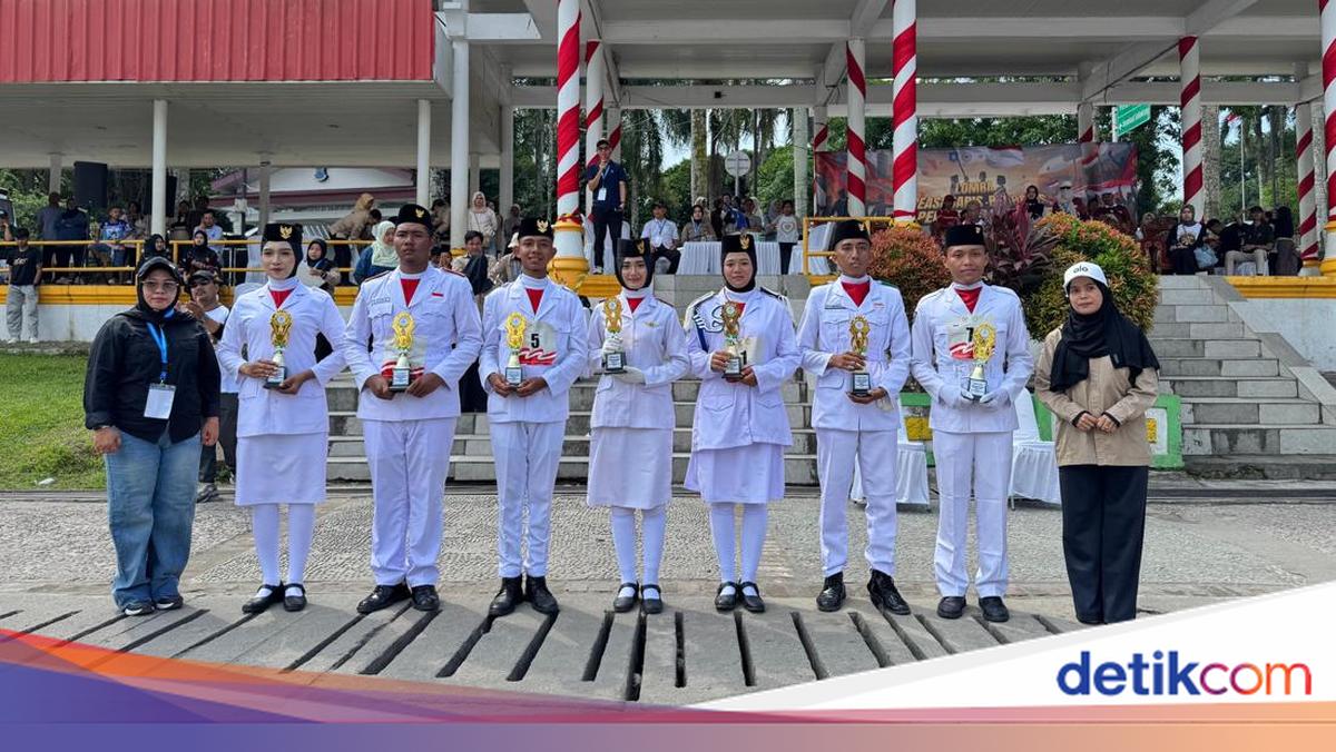 SMKN 1 Tukak Sadai Wins MPR RI Provincial Marching and Flag Hoisting Competition in Bangka Belitung