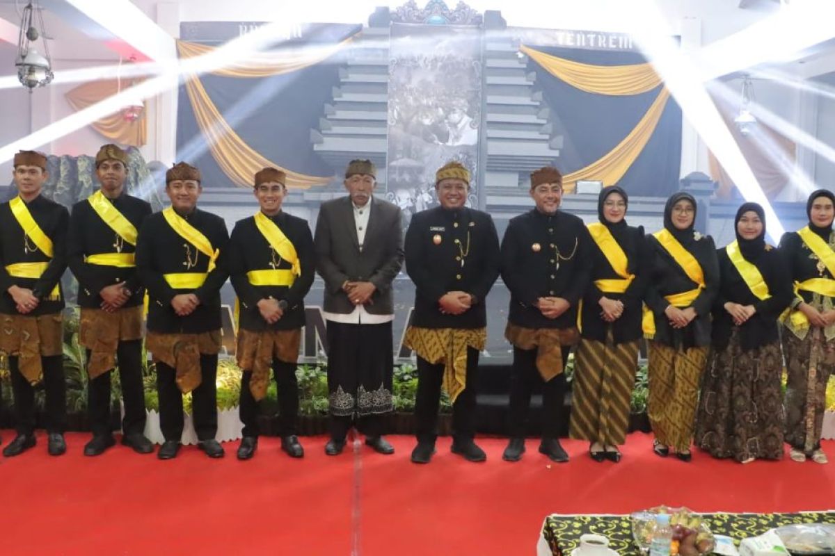 Several officials named honorary citizens of the Tengger community