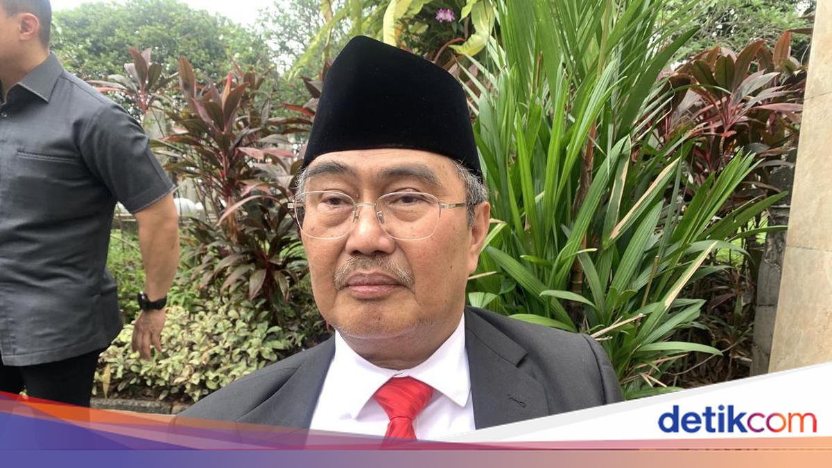 Jimly Hopes Next TNI Generation Will Emulate Figures Like Ryamizard