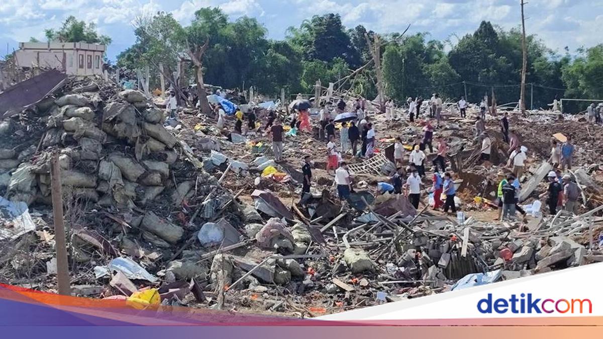 Explosion in Myanmar Conflict Zone Kills Dozens