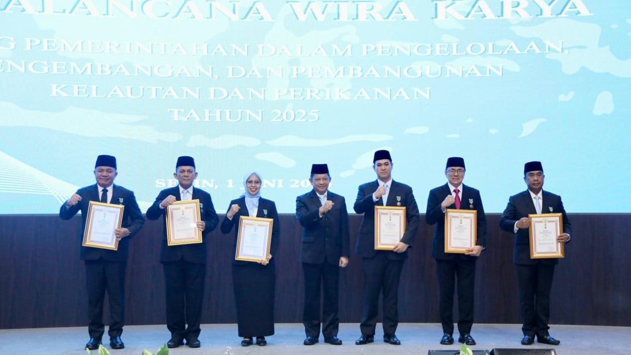 Government honours six individuals with Satyalancana Wira Karya award for marine and fisheries sector contributions