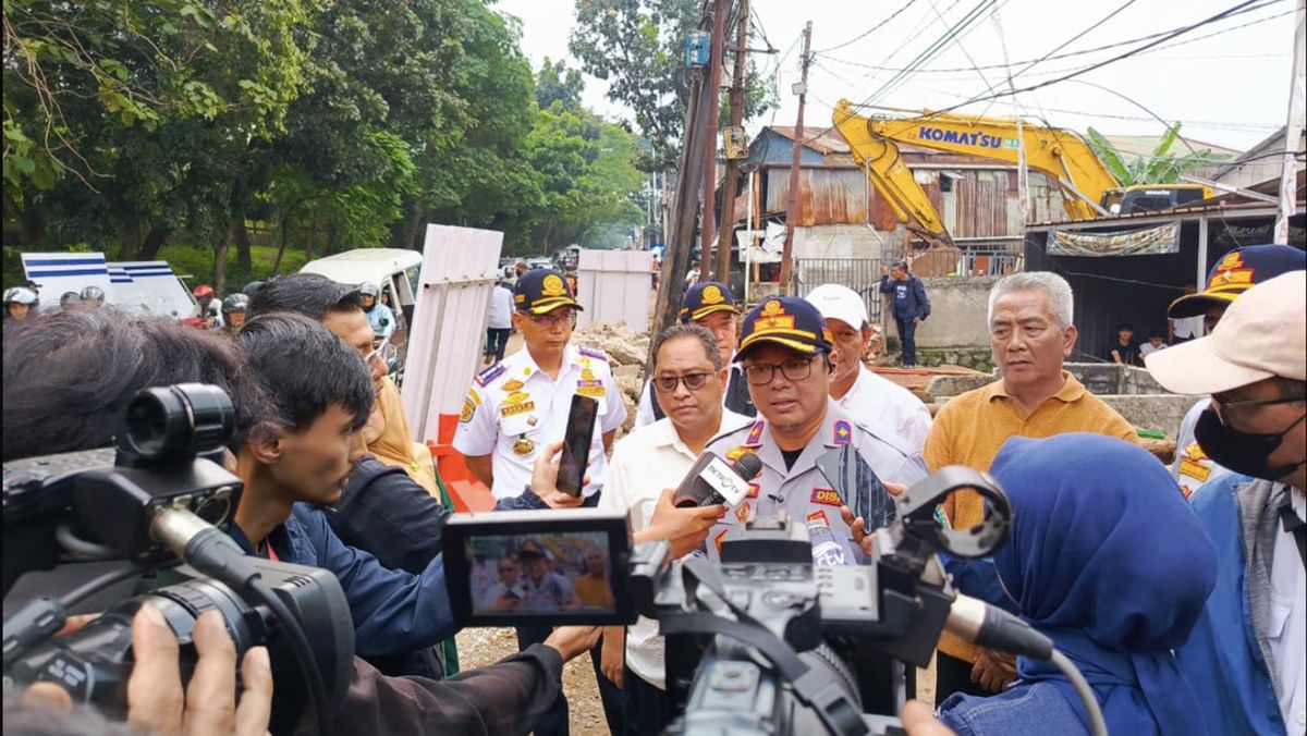 Repair Work Causes Temporary Closure of Lenteng Agung Road Towards Depok