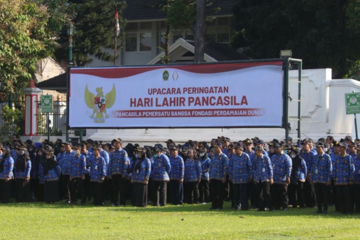 Yogyakarta Mayor: Housing Renovation Programme Embodies Pancasila's Mutual Assistance Values