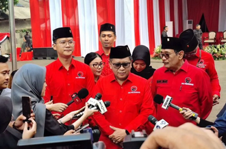 Hasto States Prabowo's Governance Challenges Stem from Jokowi Era