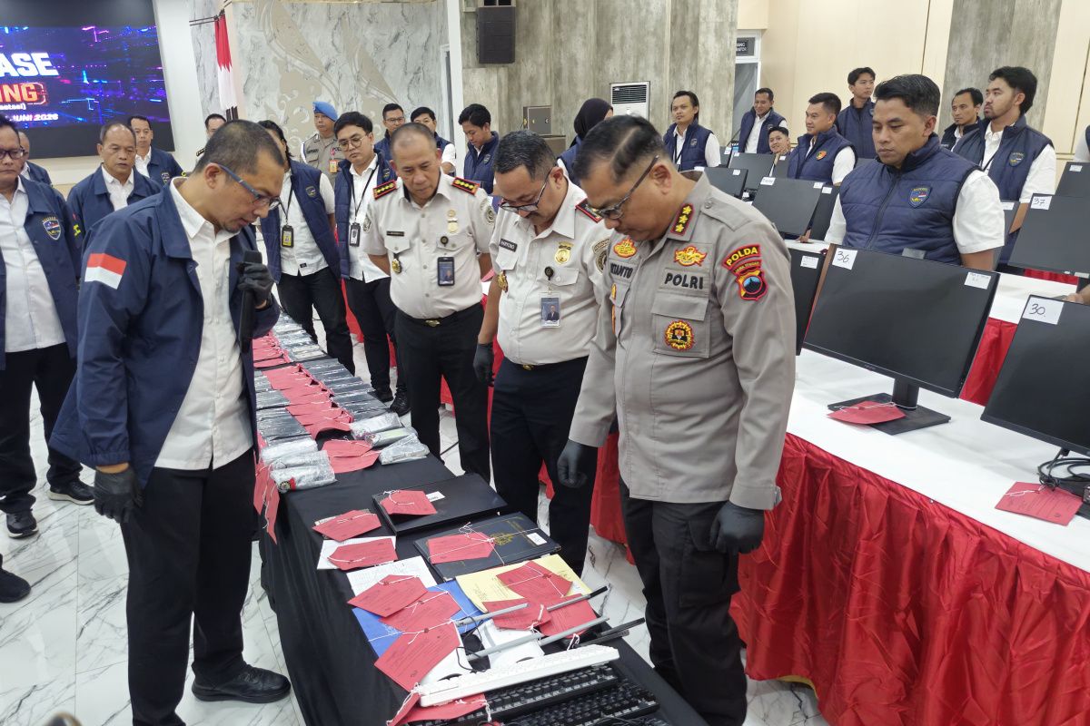 Police name 11 foreign nationals as suspects in 'pig butchering' syndicate