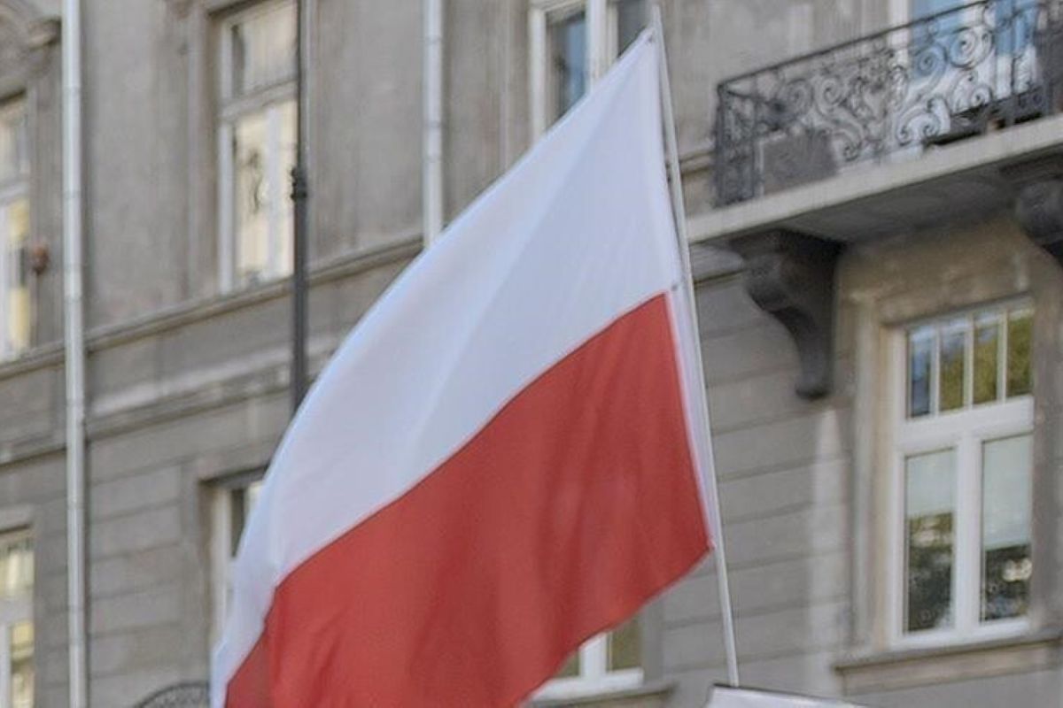 Poland's minister warns Zelensky risks losing public support