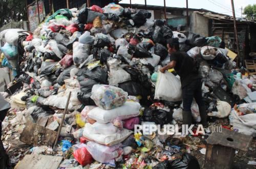 113 Tonnes of Waste Pile Up in Greater Bandung, KDM Says Volume Rises During Long Holidays