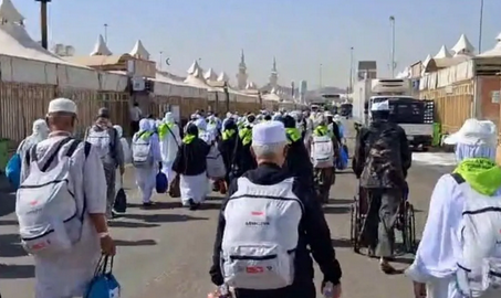 Ministry of Hajj prohibits Indonesian pilgrims from carrying Zamzam water in luggage