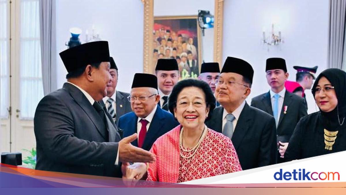 PDIP: Prabowo and Megawati's Hand-Holding Moment Reflects Long-Standing Relationship