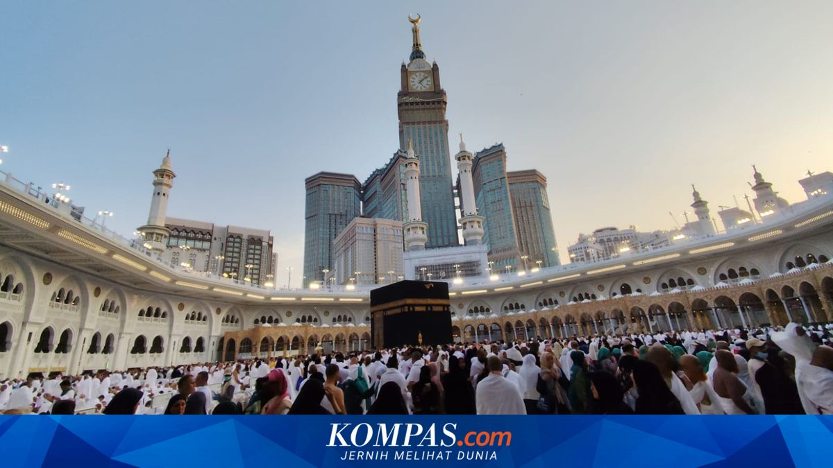 Why is the Ka'bah Cube-Shaped? Exploring Its History