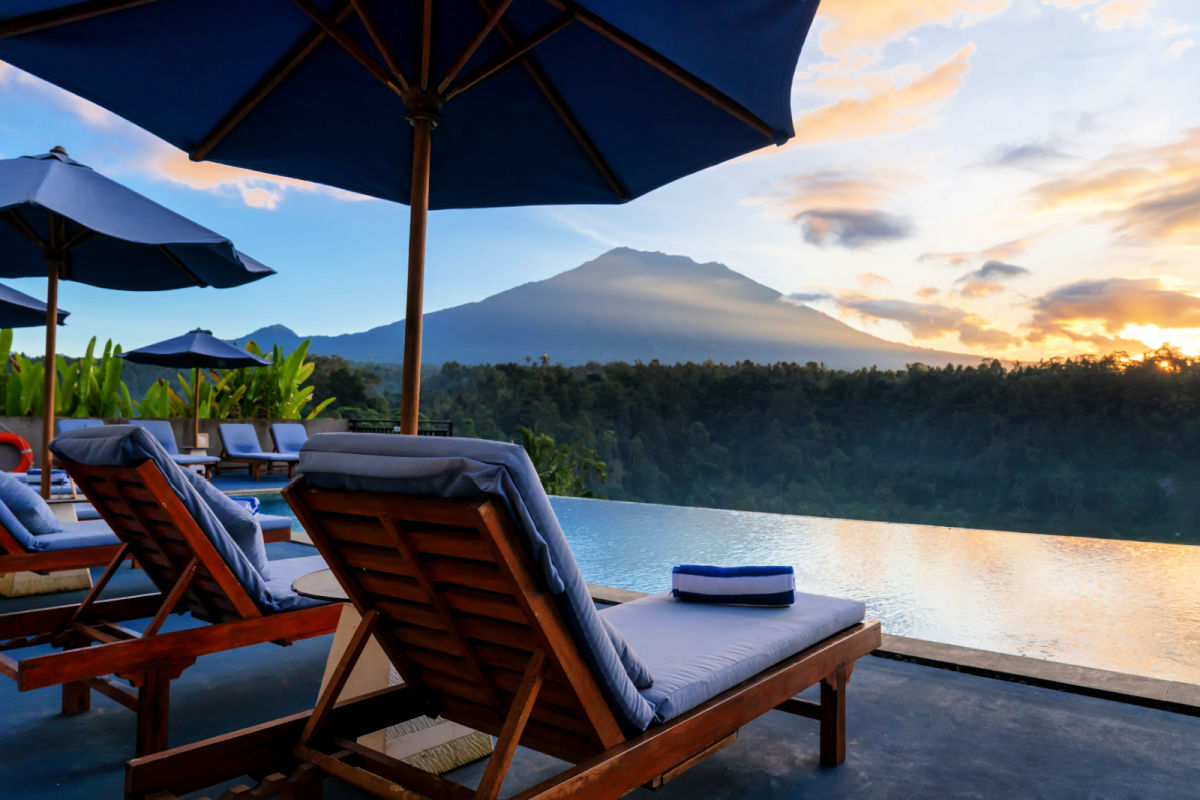 Weakening Rupiah Value Attracts More Tourists To Bali But Middle East Conflict Remains A Concern