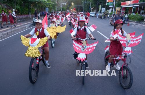 Cultural Processions and Carnivals Celebrate Pancasila Day Across Indonesia