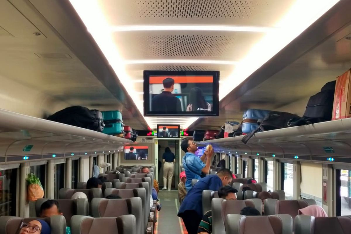 Blitar Station Serves 9,171 Passengers During Extended Holiday Period