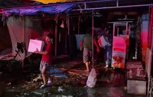 Major Fire at Jiung Market in Kemayoran Sparks Panic and Evacuation