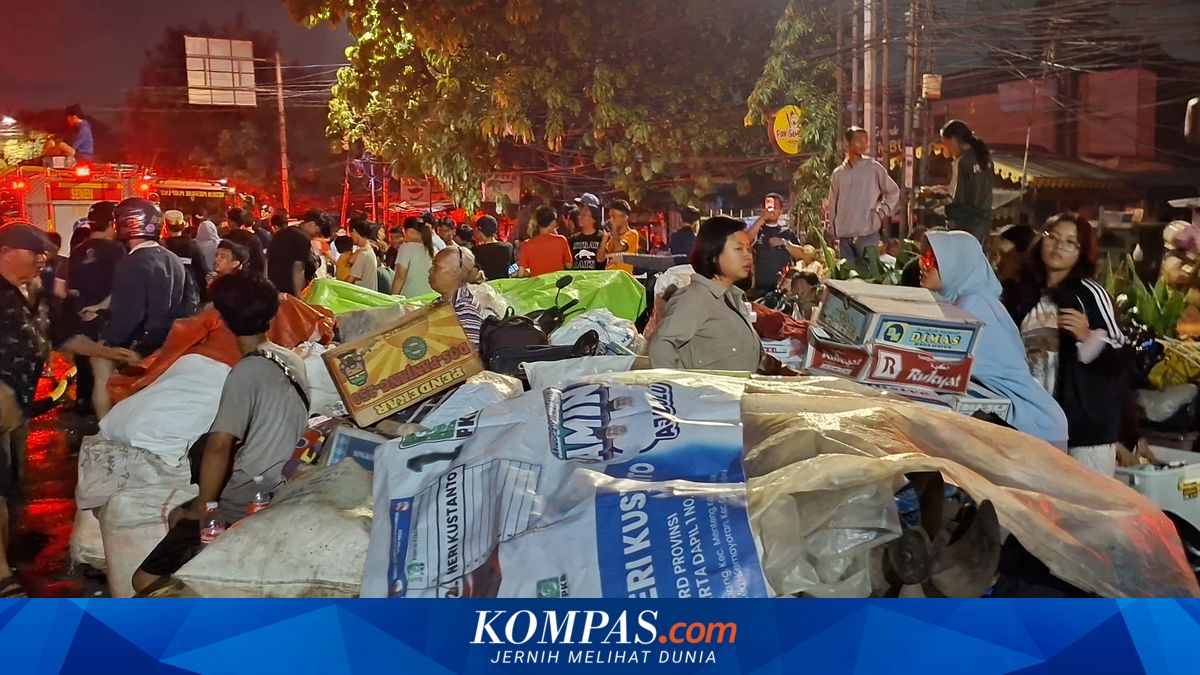 Indonesian Red Cross Sets Up Two Emergency Shelters for Kemayoran Fire Victims in Central Jakarta