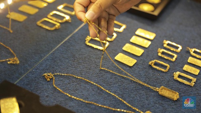Antam Gold Prices Drop by Rp25,000 Today, Falling Below Rp2.8 Million
