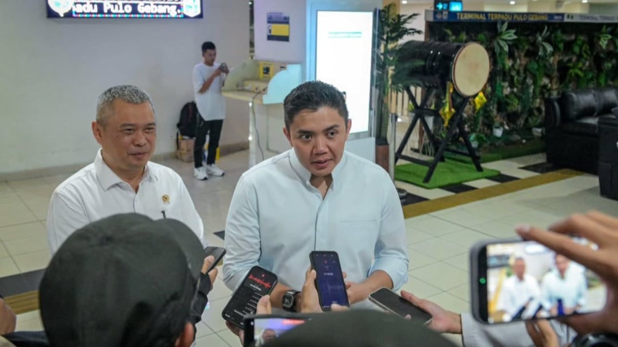 Responding to Dino Patti Djalal, Teddy States Prabowo's Overseas Delegations Reduced by 50 Per Cent: Previously 120 People