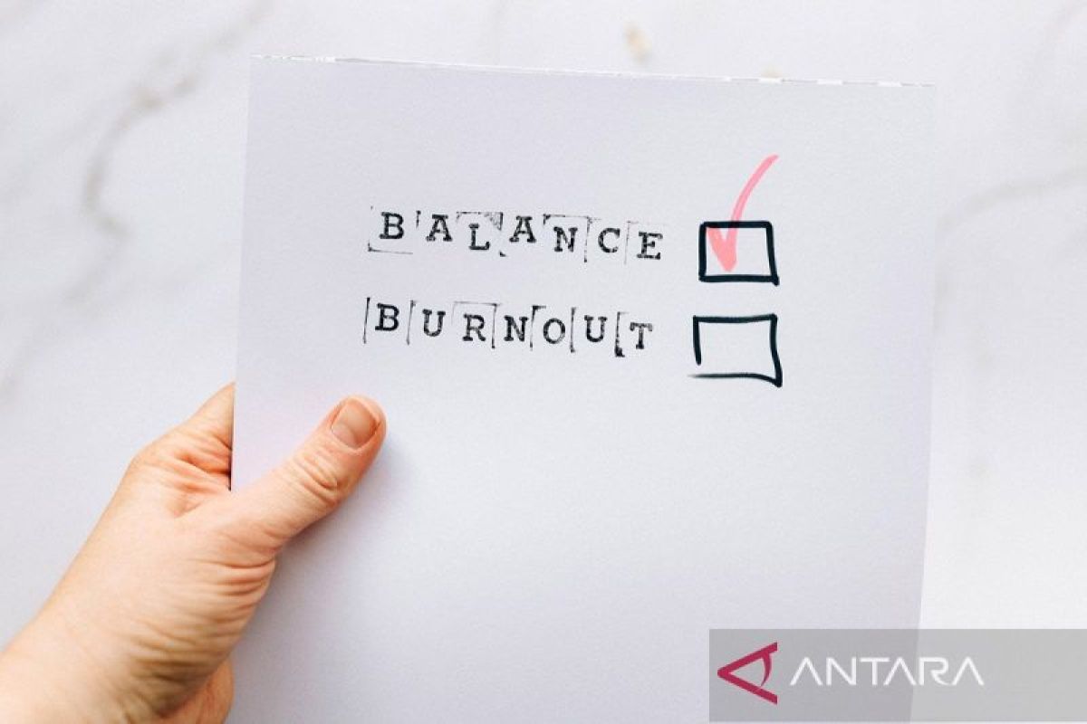 Workers advised to take time out to avoid burnout
