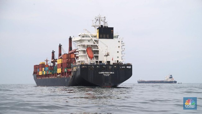 Indonesian Shipping Bosses Alarmed by Rising Dollar Exchange Rate