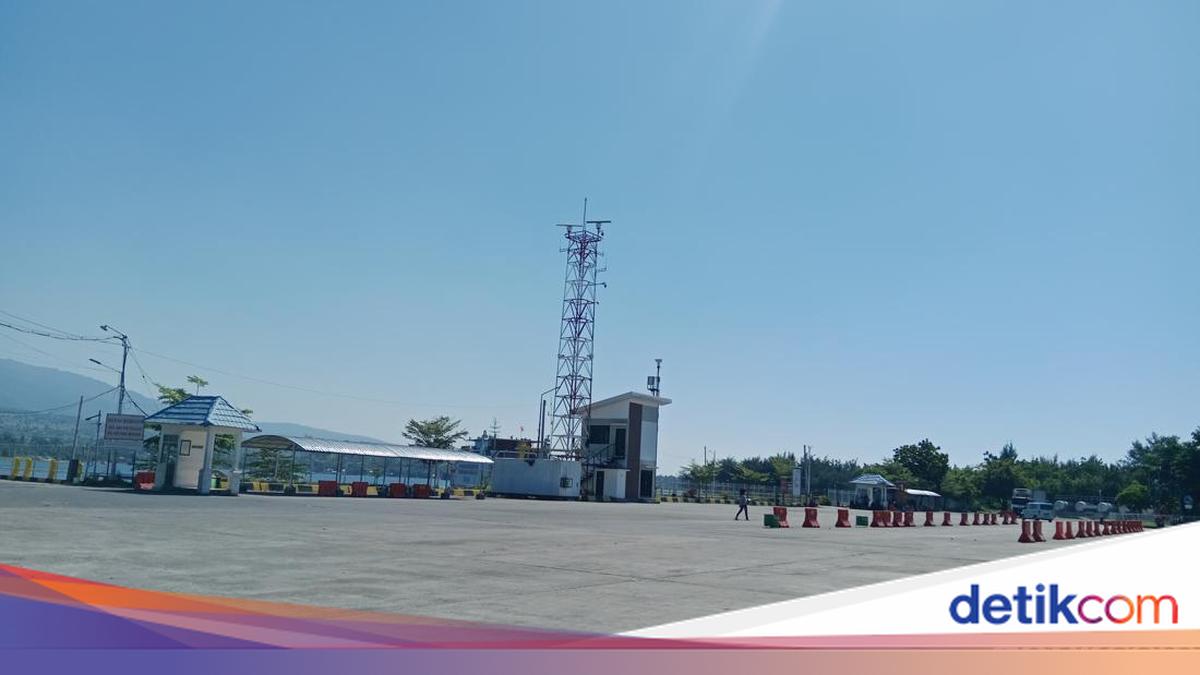 Kayangan Port Quiet Amid Demonstrations Over Sumbawa Province Expansion