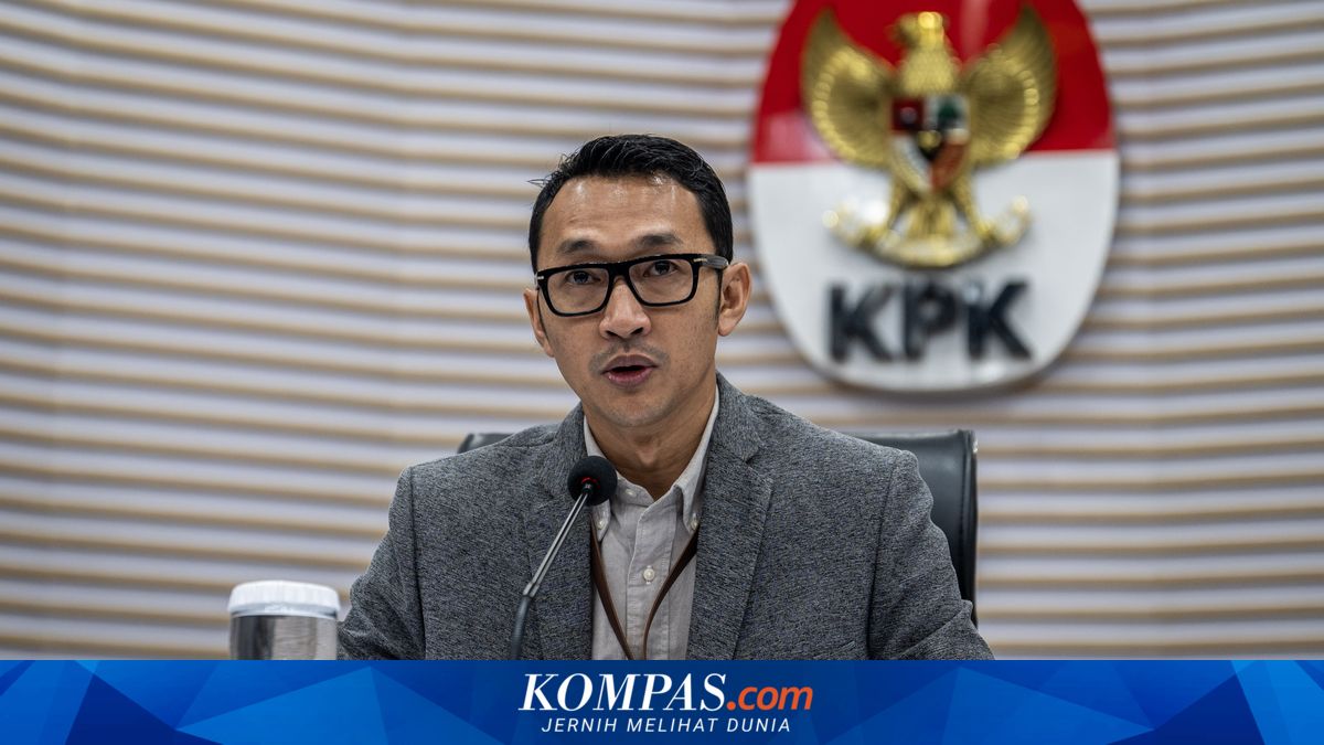 KPK Summons Four Witnesses Regarding Lamongan Regency Office Construction Corruption