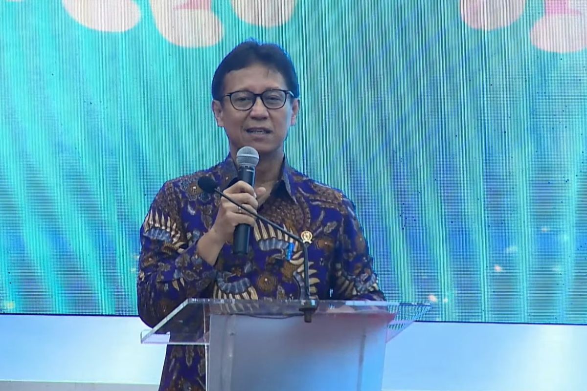 Health Minister expresses concern over fraudulent research cases for international conferences