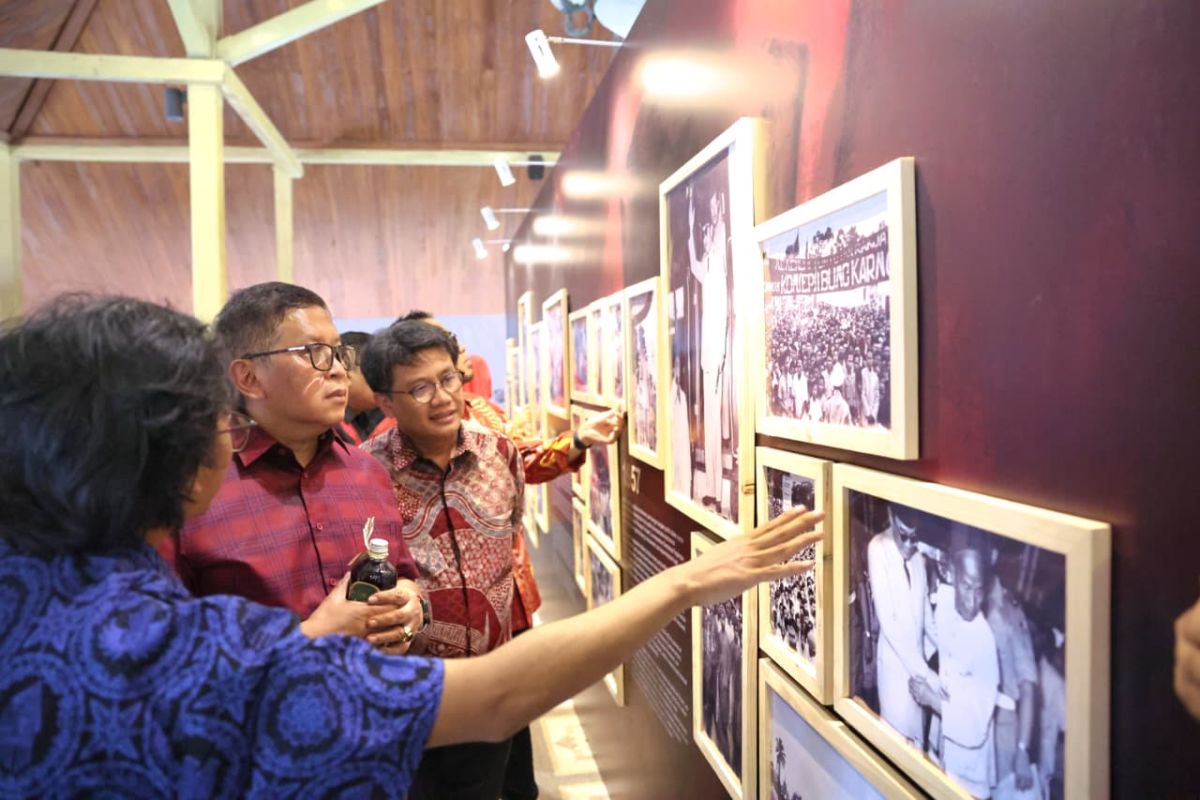 PDIP holds photo exhibition to mark the start of Bung Karno Month 2026