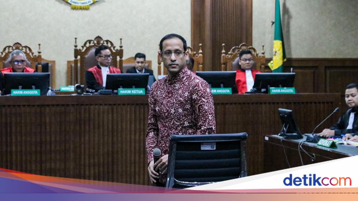 Nadiem Delivers Plea, Claims Chromebook Project Saved Rp 3.9 Trillion in Budget