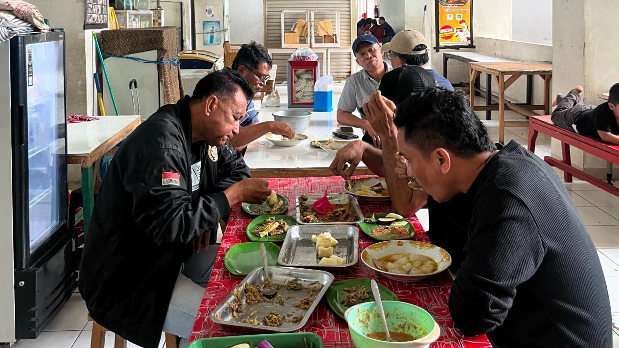 The Cry of Jakarta Workers as Rupiah Hits Rp17,855 per US Dollar: Rising Food Costs and Stagnant Wages