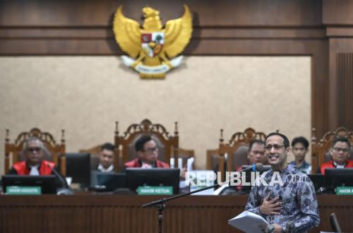 Nadiem Makarim Invokes Tom Lembong's Name During Defence Plea