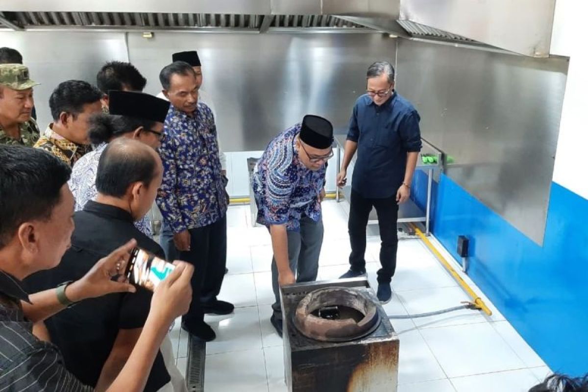 MBG Task Force and BUMD Test CNG for Free Nutritious Meal Kitchens in Rembang