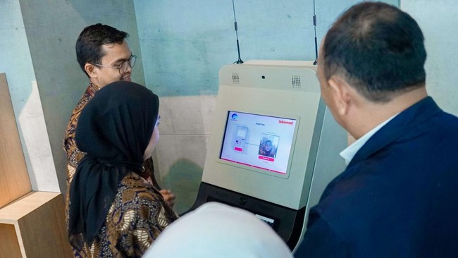 Who Bears the Cost of the Rp 3,000 Face Scan Fee for New Mobile Numbers?