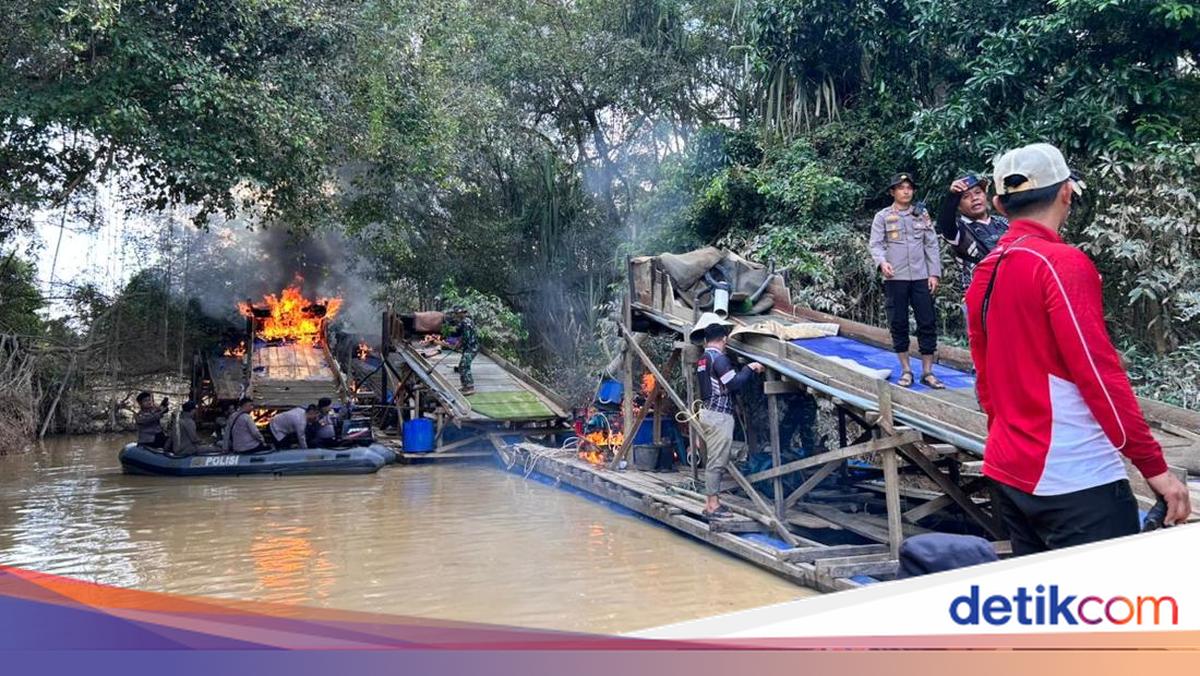 Large-scale Operation on Kuantan River: Police and Military Destroy 145 Illegal Mining Rafts