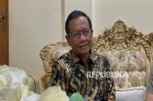 Head of National Nutrition Agency Dismissed; Mahfud MD: President Prabowo Begins Responding Positively to Public Voice