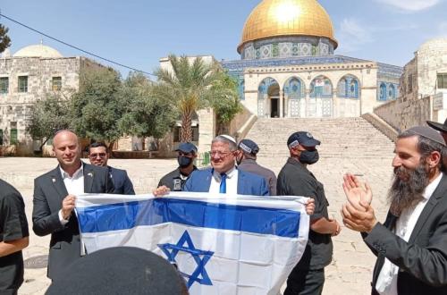 Eight Muslim Nations Condemn Israeli Settler Incursions into Al-Aqsa Mosque