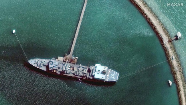 US Launches Hellfire Missile, Striking Tanker Bound for Iran