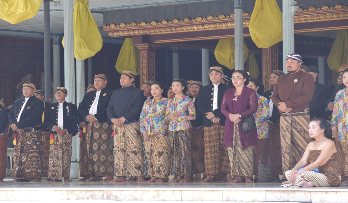 Reasons Why the Surakarta Palace Customary Council Appointed Hangabehi as Paku Buwono XIV