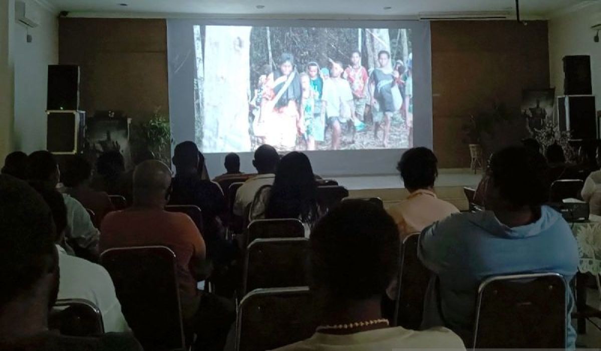 Young Generation Must Not Be Swept Away by Negative Propaganda in Digital Spaces