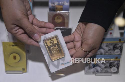Prices of Three Gold Brands at Pegadaian All Decline Today