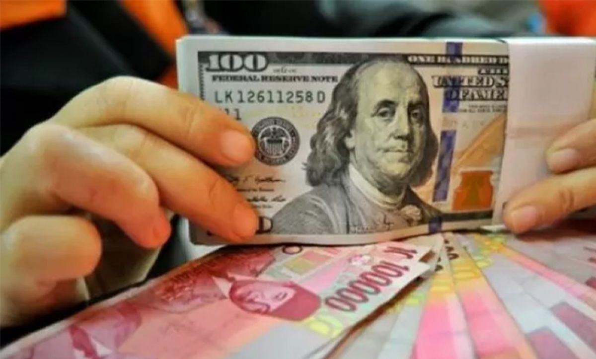 Windfall Effect Unfelt as Rupiah Weakening Drives Up Production Costs